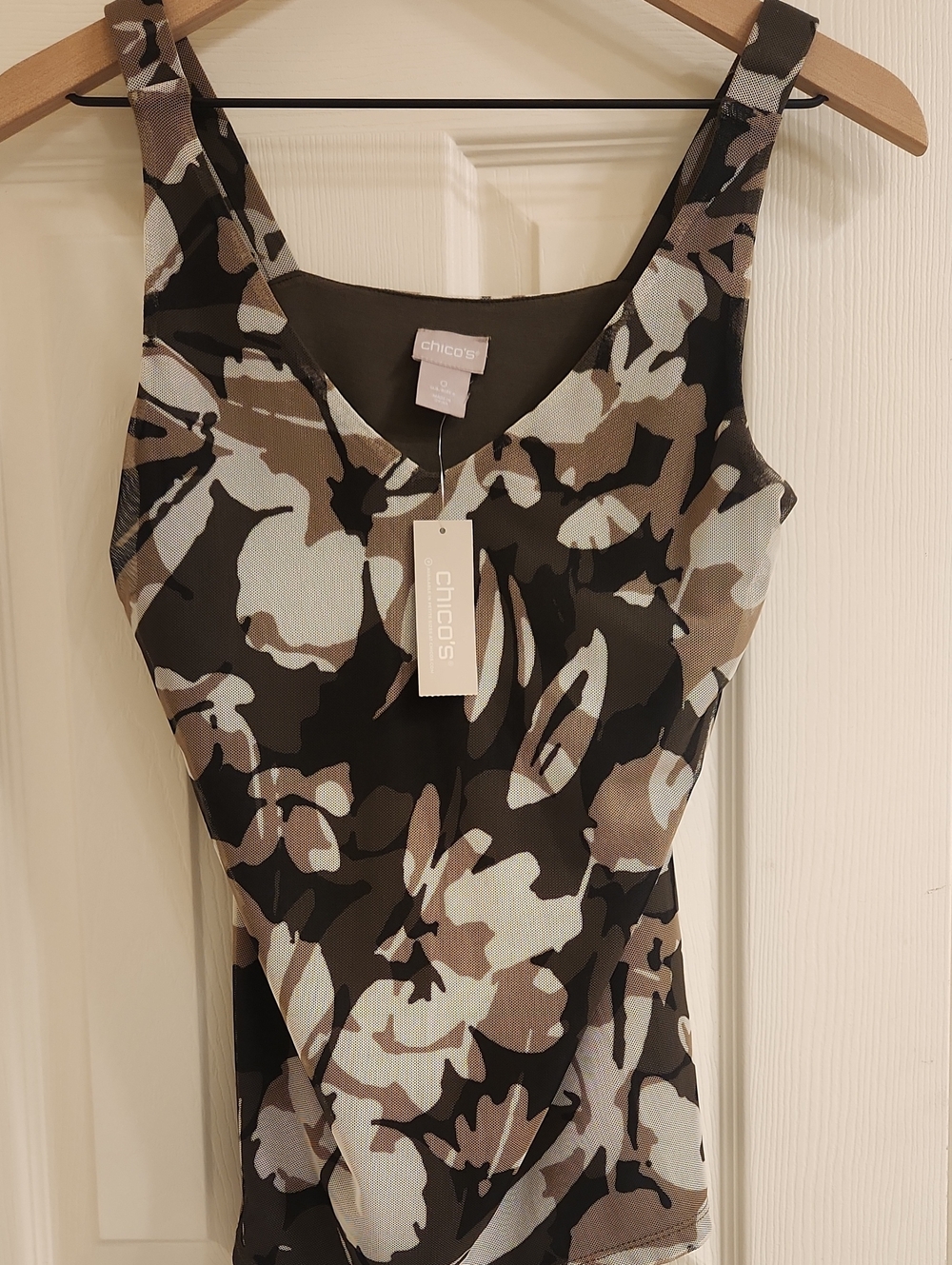 Chico's Floral Print V-Neck Tank in Olive, Brown & Cream